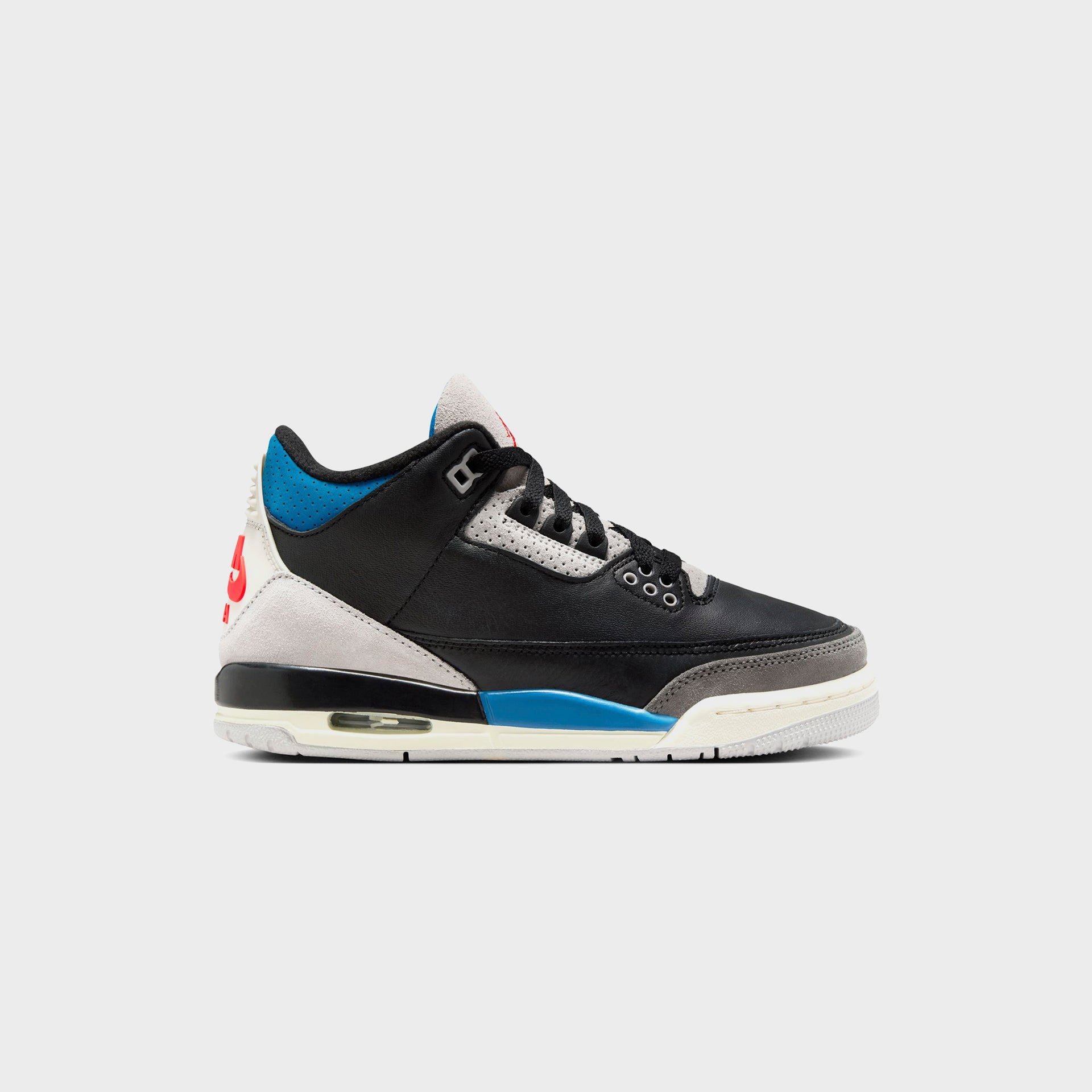Jordan GS Air Jordan 3 Retro OG - Black / Chile Red / Neutral Grey / Military Blue / Coconut Milk